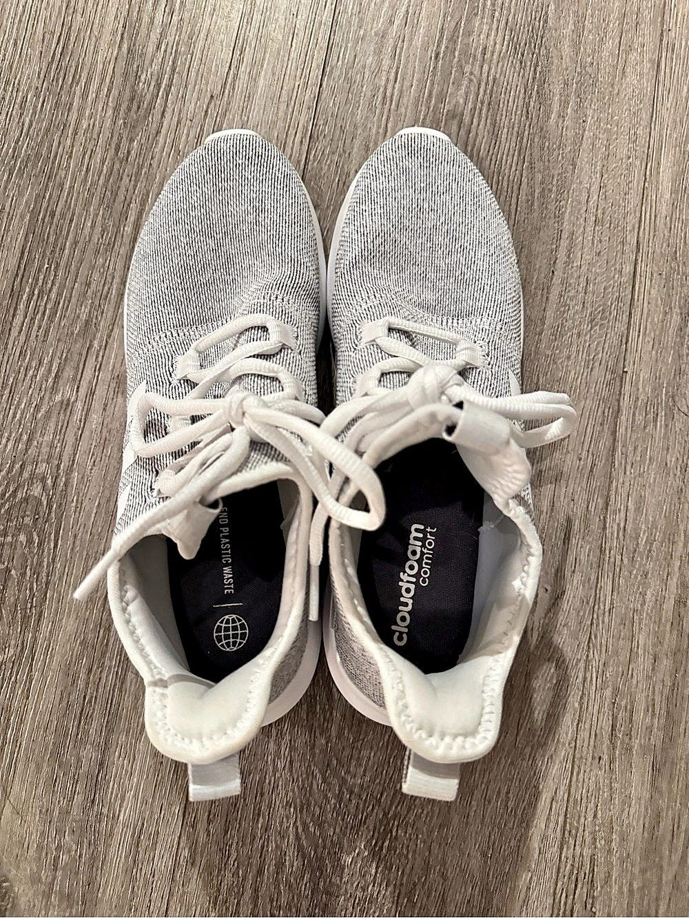 adidas Cloudfoam Sneakers in White & Gray US 8.5